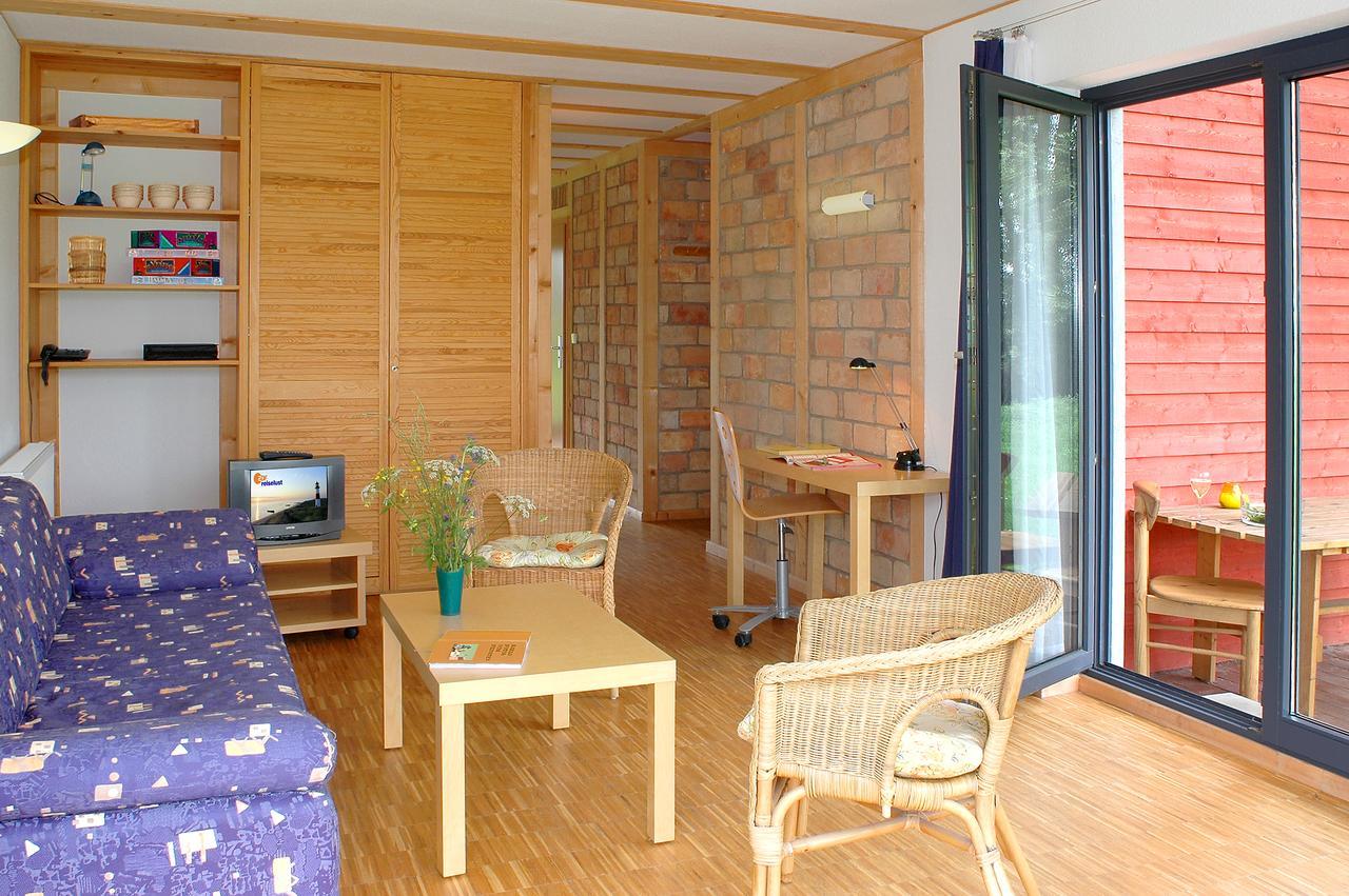Basiskulturfabrik Oeko-Hotel Neustrelitz Eksteriør billede