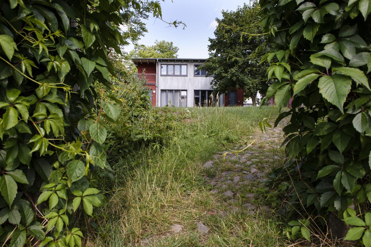 Basiskulturfabrik Oeko-Hotel Neustrelitz Eksteriør billede